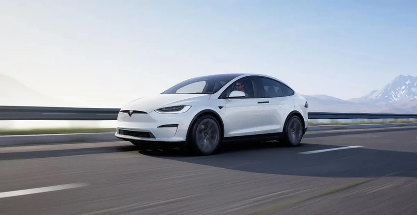 Tesla Model X Plaid 2023. Ảnh: Hotcars.