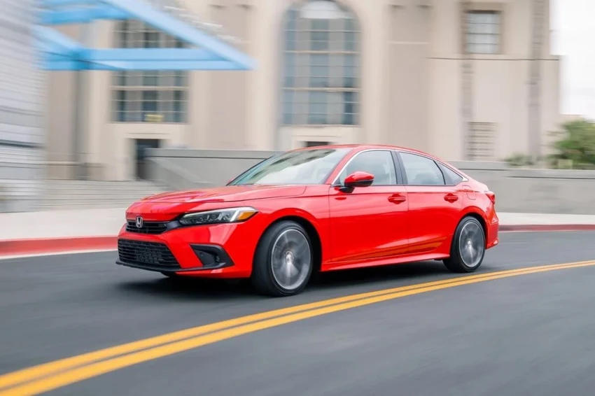 Honda Civic 2023 là xe cỡ nhỏ tốt nhất. Ảnh: Motorbiscuit.