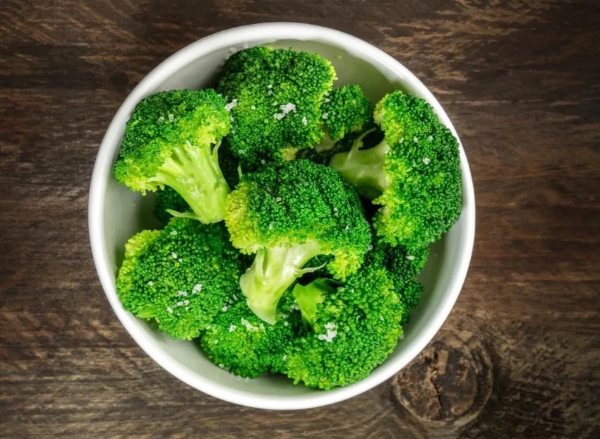Súp lơ cũng là nguồn cung cấp chất xơ, folate và vitamin C. Ảnh: Shutterstock.