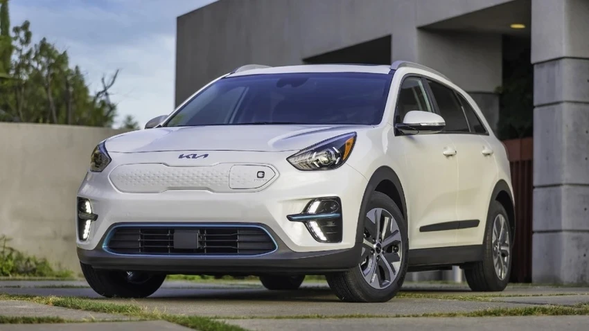 Kia có hai mẫu Niro EV cho năm mẫu 2023. Ảnh: Motorbiscuit. Kia có hai mẫu Niro EV cho năm mẫu 2023. Ảnh: Motorbiscuit.