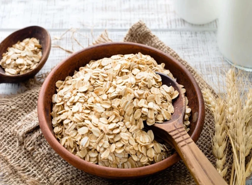 Yến mạch giúp giảm đáng kể lượng cholesterol và huyết áp của bạn. Ảnh: Shutterstock. Yến mạch giúp giảm đáng kể lượng cholesterol và huyết áp của bạn. Ảnh: Shutterstock.