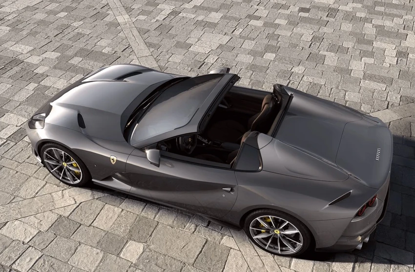 Ferrari 812 GTS có giá 410.516 USD. Ảnh: Motorbiscuit.