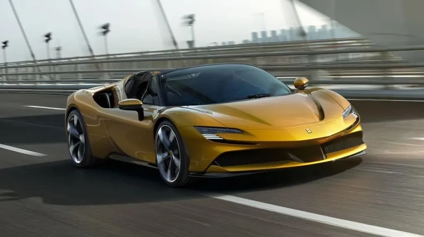 Ferrari SF90 Stradale có giá 558.000 USD. Ảnh: Motorbiscuit.