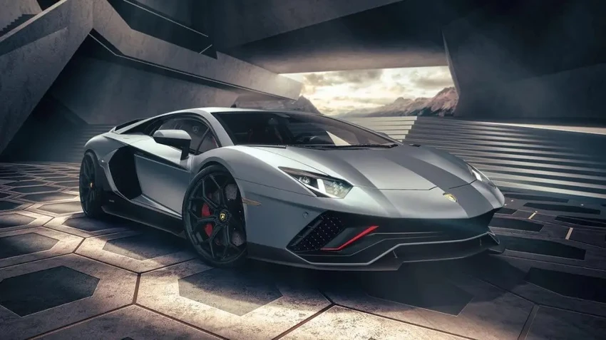 Lamborghini Aventador có giá 550.542 USD. Ảnh: Motorbiscuit.
