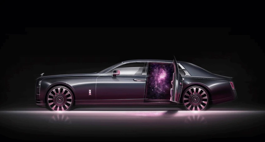 Rolls-Royce Phantom có giá 457.750 USD. Ảnh: Motorbiscuit.