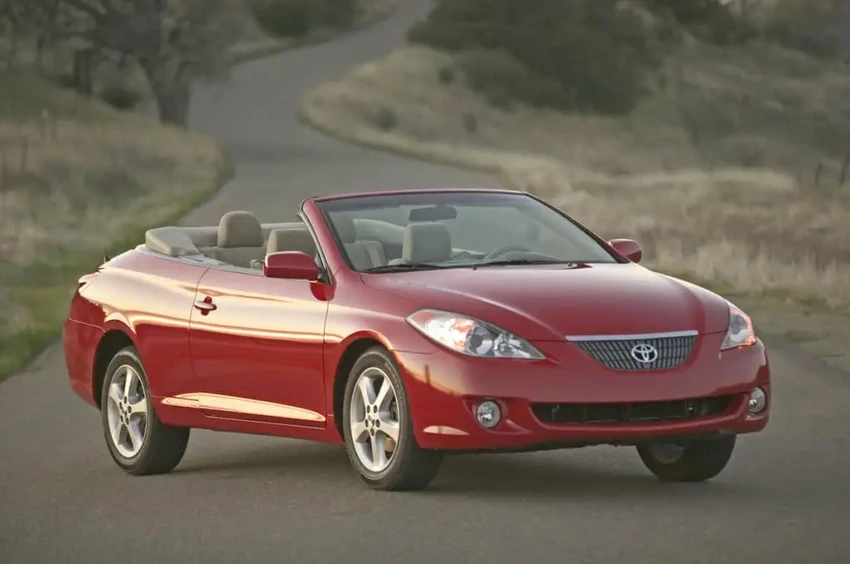 Toyota Solara 2008. Ảnh: Motorbiscuit. Toyota Solara 2008. Ảnh: Motorbiscuit.