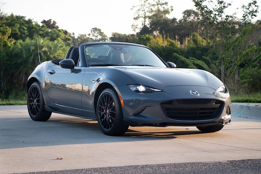 Mazda MX-5 Miata. Ảnh: Motorbiscuit. Mazda MX-5 Miata. Ảnh: Motorbiscuit.