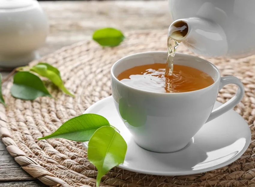 Trà xanh có thể giúp tăng cường trao đổi chất, thúc đẩy quá trình đốt cháy chất béo. Ảnh: Shutterstock. Trà xanh có thể giúp tăng cường trao đổi chất, thúc đẩy quá trình đốt cháy chất béo. Ảnh: Shutterstock.