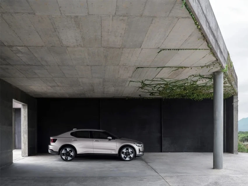 Polestar 2. Ảnh: Motorbiscuit. Polestar 2. Ảnh: Motorbiscuit.
