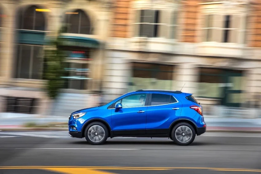 Buick Encore 2017 cũng có điểm tin cậy là 87/100. Ảnh: Motorbiscuit. Buick Encore 2017 cũng có điểm tin cậy là 87/100. Ảnh: Motorbiscuit.
