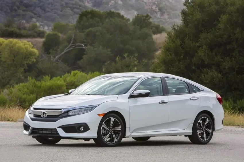 Honda Civic 2018 đứng đầu danh sách những chiếc xe đã qua sử dụng tốt nhất. Ảnh: Motorbiscuit. Honda Civic 2018 đứng đầu danh sách những chiếc xe đã qua sử dụng tốt nhất. Ảnh: Motorbiscuit.