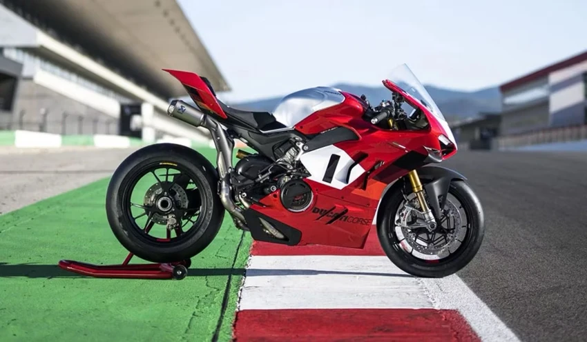Ducati Panigale V4 R đạt tốc độ 318 km/h. Ảnh: Hotcars. Ducati Panigale V4 R đạt tốc độ 318 km/h. Ảnh: Hotcars.