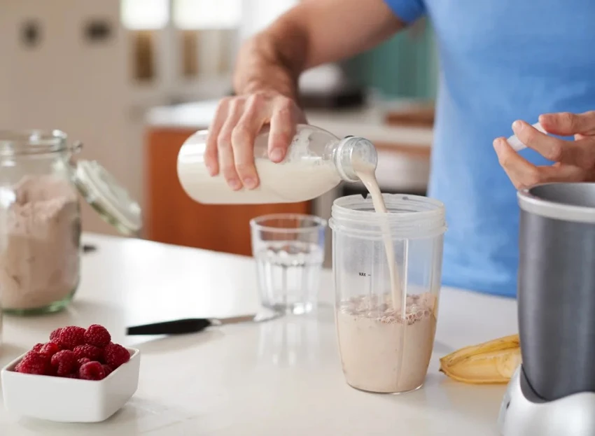 Cần bổ sung thêm protein. Ảnh: Shutterstock. Cần bổ sung thêm protein. Ảnh: Shutterstock.