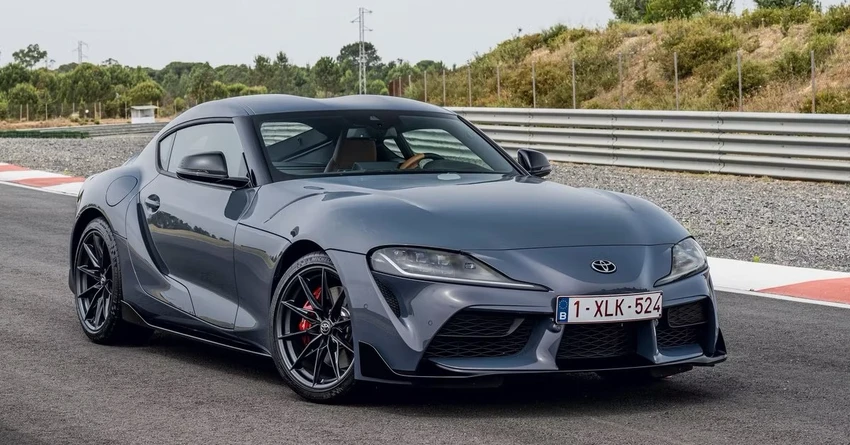 Toyota GR Supra 2023 có giá hơn 1 tỉ đồng. Ảnh: HOTCARS. Toyota GR Supra 2023 có giá hơn 1 tỉ đồng. Ảnh: HOTCARS.