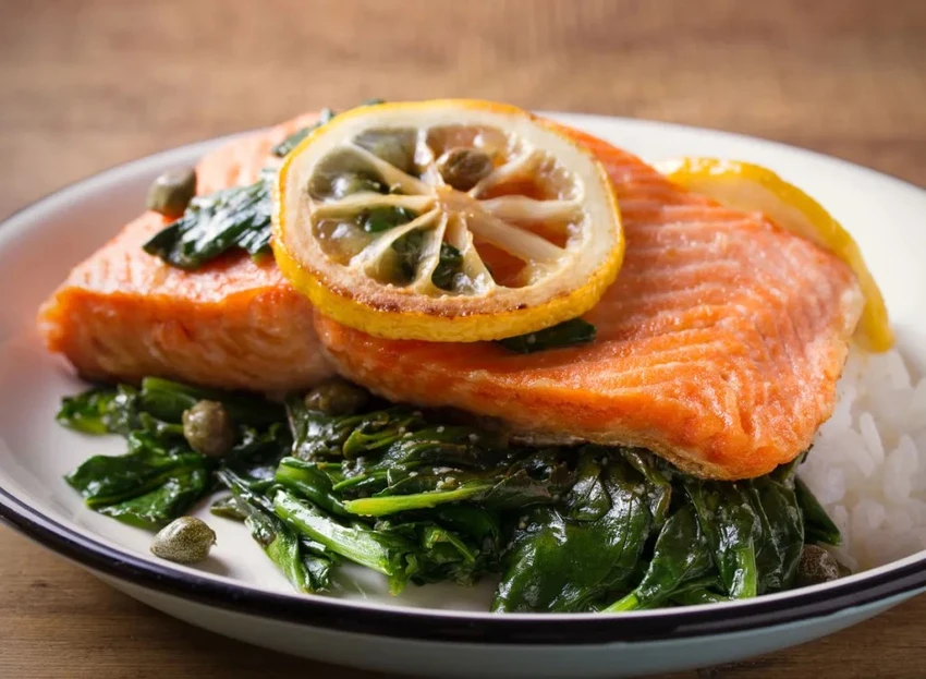 Axit béo Omega-3 có nguồn gốc từ cá. Ảnh: Shutterstock. Axit béo Omega-3 có nguồn gốc từ cá. Ảnh: Shutterstock.