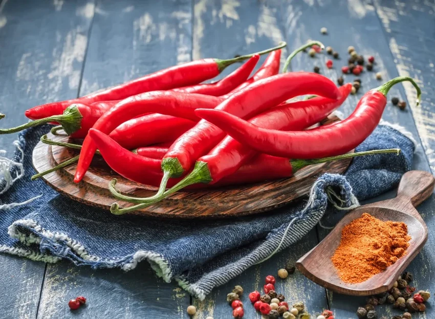 Ăn ớt kích thích đốt cháy chất béo. Ảnh: Shutterstock. Ăn ớt kích thích đốt cháy chất béo. Ảnh: Shutterstock.