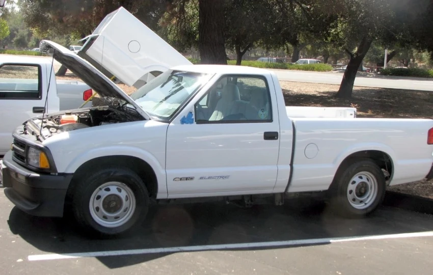 Chevy S-10 EV 1997. Ảnh: Motorbiscuit. Chevy S-10 EV 1997. Ảnh: Motorbiscuit.