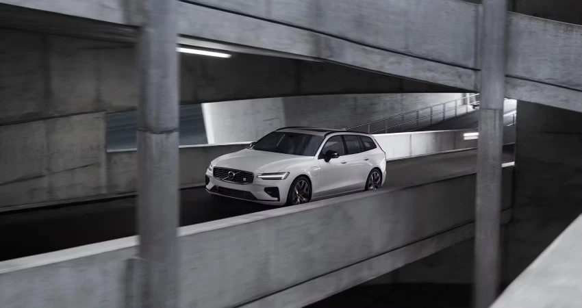 Volvo V60 T8 Polestar Engineered. Ảnh: Hotcars. Volvo V60 T8 Polestar Engineered. Ảnh: Hotcars.