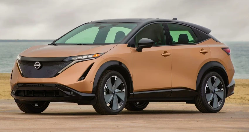 Nissan Arya 2023 có giá hơn 1 tỉ đồng. Ảnh: Hotcars. Nissan Arya 2023 có giá hơn 1 tỉ đồng. Ảnh: Hotcars.