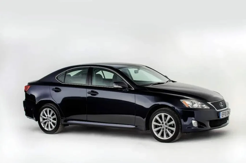 Lexus IS 2010. Ảnh: Motorbiscuit. Lexus IS 2010. Ảnh: Motorbiscuit.