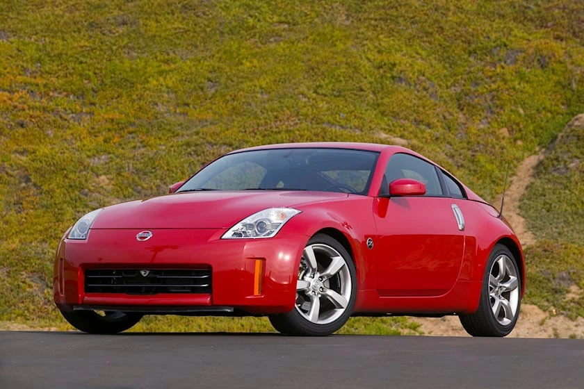Nissan 350Z. Ảnh: Carbuzz. Nissan 350Z. Ảnh: Carbuzz.