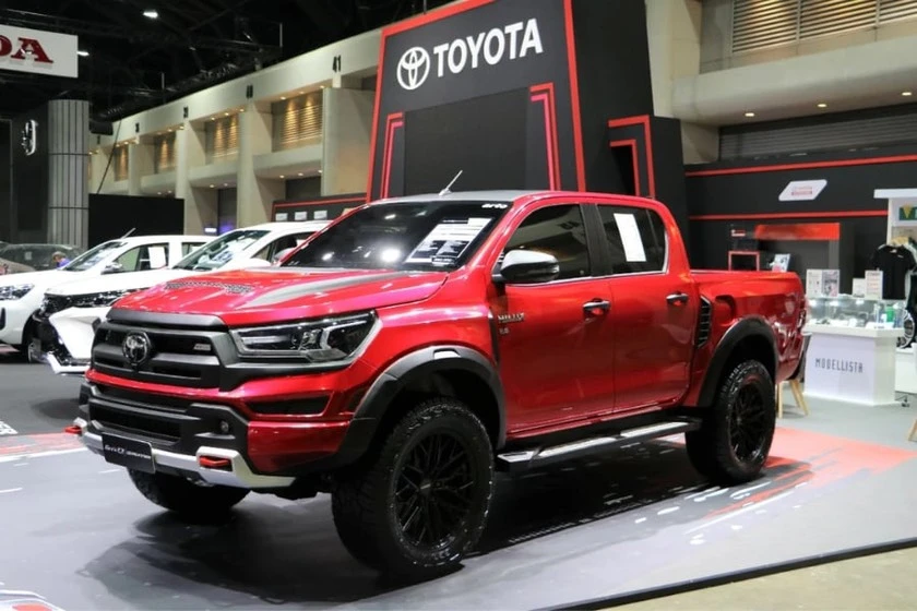 Chiếc xe Hilux Revo High Performance Style. Ảnh: Carbuzz. Chiếc xe Hilux Revo High Performance Style. Ảnh: Carbuzz.