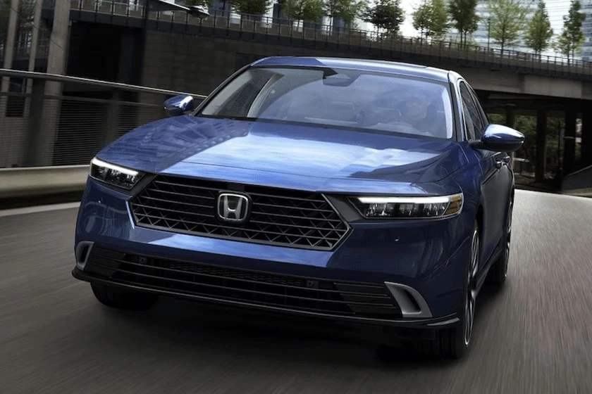 Honda Accord 2023 bắt đầu từ 27.295 USD. Ảnh: Carbuzz. Honda Accord 2023 bắt đầu từ 27.295 USD. Ảnh: Carbuzz.