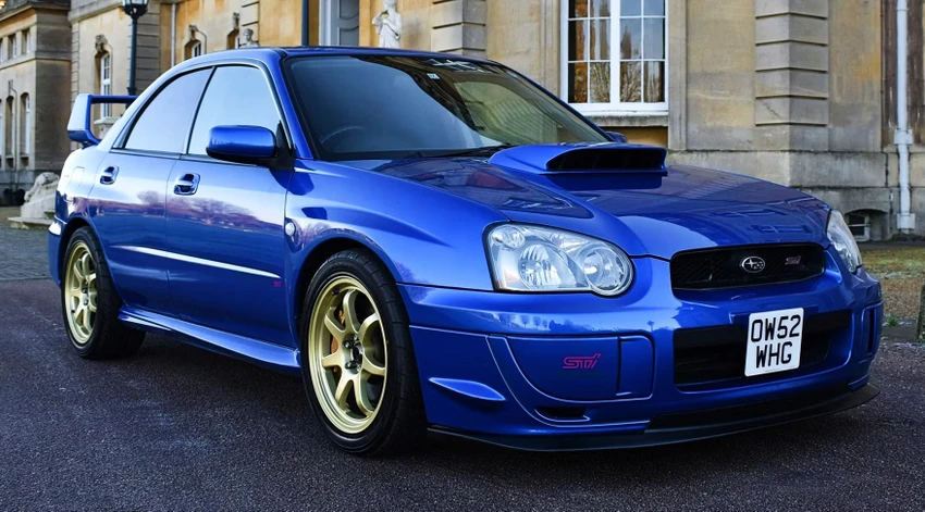 Subaru Impreza WRX STi 2002. Ảnh: Hotcars. Subaru Impreza WRX STi 2002. Ảnh: Hotcars.