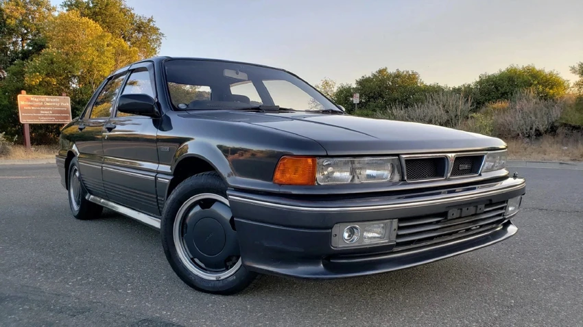 Mitsubishi Galant AMG. Ảnh: Motorbiscuit.