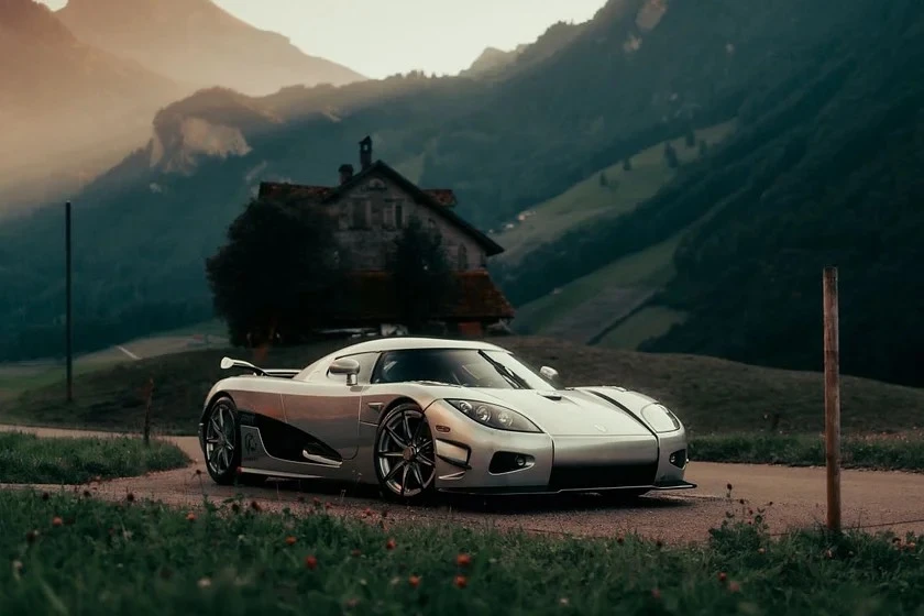 Koenigsegg CCXR Trevita - 2 chiếc được sản xuất. Ảnh: Carbuzz.