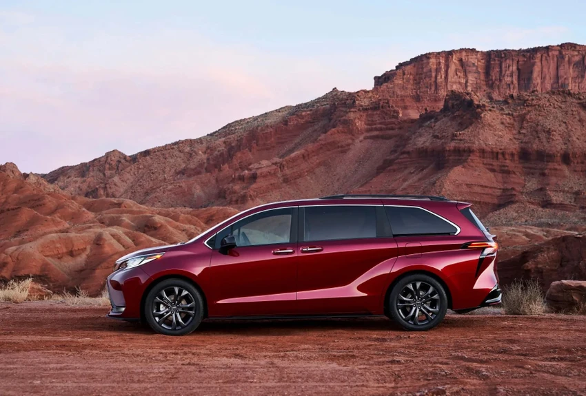 Kia Carnival 2023. Ảnh: Motorbiscuit. Kia Carnival 2023. Ảnh: Motorbiscuit.