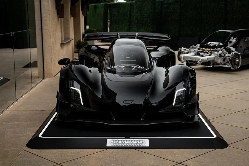 Blackbird Czinger 21C. Ảnh: Carbuzz. Blackbird Czinger 21C. Ảnh: Carbuzz.