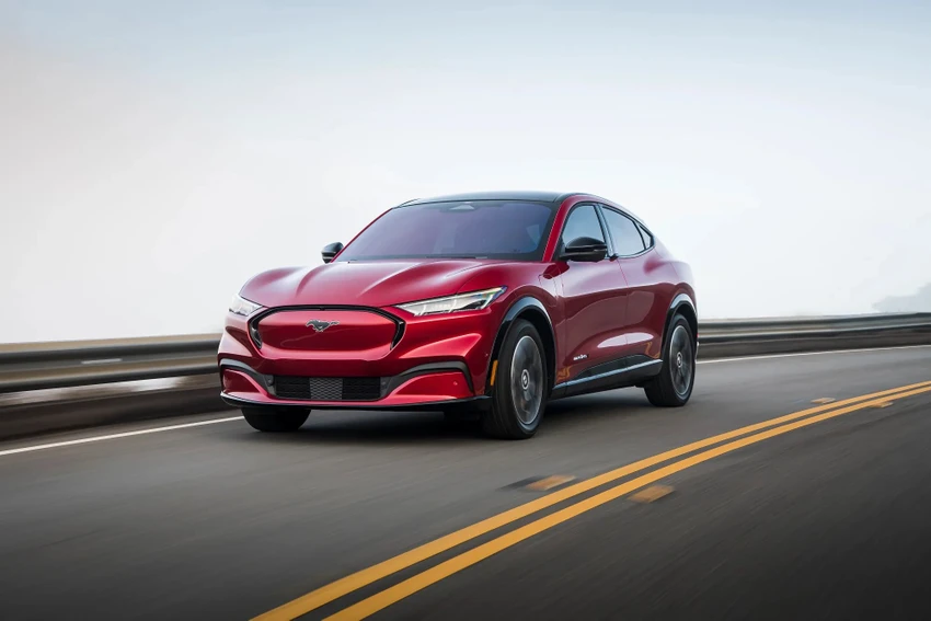 Mustang Mach-E đã giảm hơn 20% doanh số bán hàng. Ảnh: Motorbiscuit. Mustang Mach-E đã giảm hơn 20% doanh số bán hàng. Ảnh: Motorbiscuit.