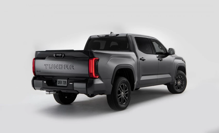 Chiếc xe có khả năng kéo lên tới 12.000 pound (5.443 kg). Ảnh: Autoevolution. Chiếc xe có khả năng kéo lên tới 12.000 pound (5.443 kg). Ảnh: Autoevolution.