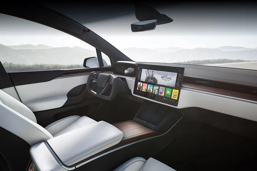 Công nghệ hiện đại một phiên bản của xe Tesla. Ảnh: Carbuzz. Công nghệ hiện đại một phiên bản của xe Tesla. Ảnh: Carbuzz.