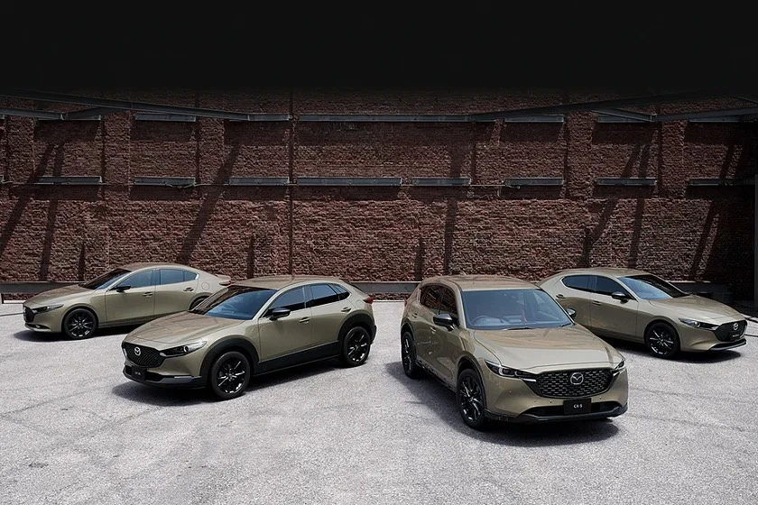 Phiên bản thể thao phong cách Retro mới của Mazda. Ảnh: Carbuzz.