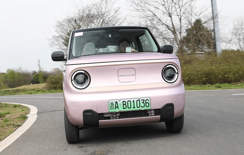 Geely-giam-gia-gan-34 trieu-dong -va-nhieu-uu-dai-khac- cho -mau- xe -dien-3.png