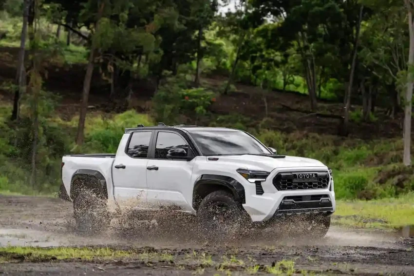 Tiet-kiem-chi-phi-voi-5-chiec-xe-ban-tai-hybrid-nam-2023-2024 Toyota Tacoma Hybrid.jpg
