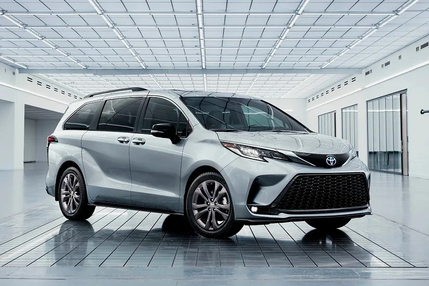 Top -mau- xe -oto-gia -dinh- sang- trong- tot- nhat-Toyota Sienna 2024.jpg