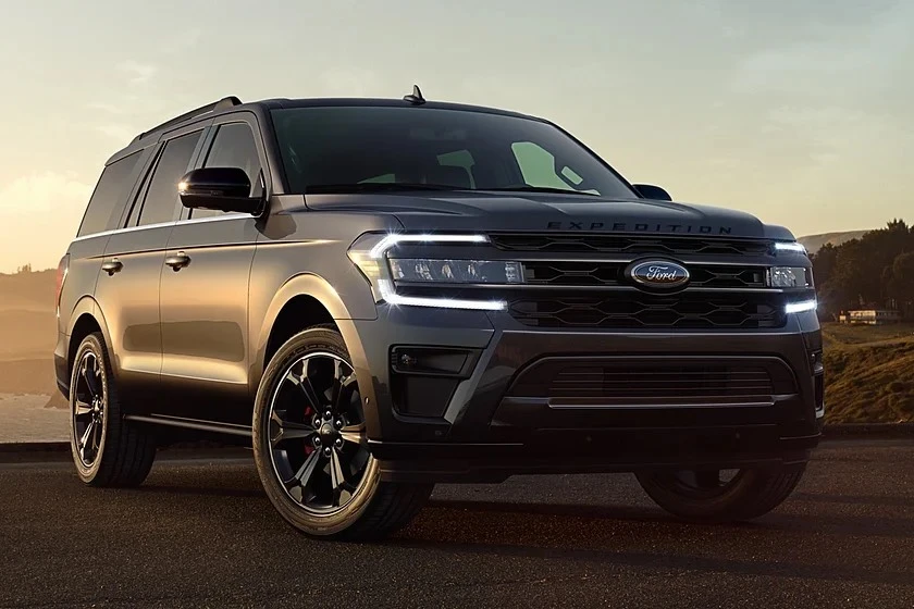 Một số xe ô tô SUV thoải mái cho gia đình vi vu dịp lễ.jpg