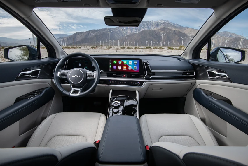 Kia Sportage Hybrid 2024 nhiều tính năng tiêu chuẩn với giá 690 triệu đồng.jpg