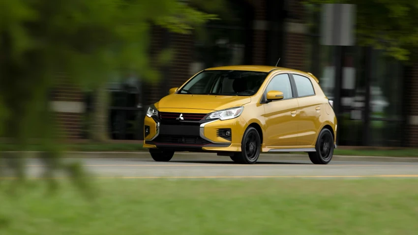 Những chiếc ô tô hatchback hiện đại với khả năng tiết kiệm nhiên liệu đáng kinh ngạc.jpg