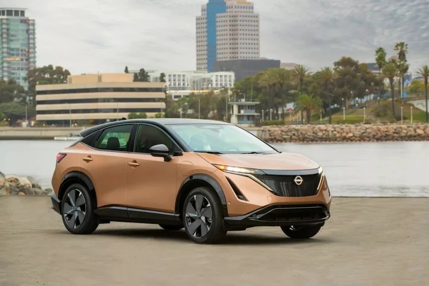 Nissan giảm giá dòng sản phẩm xe điện Ariya 2024 lên tới 146 triệu đồng.jpg