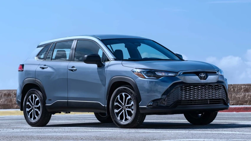 Mẫu xe hybrid dưới 750 triệu đồng cho năm 2024.jpg