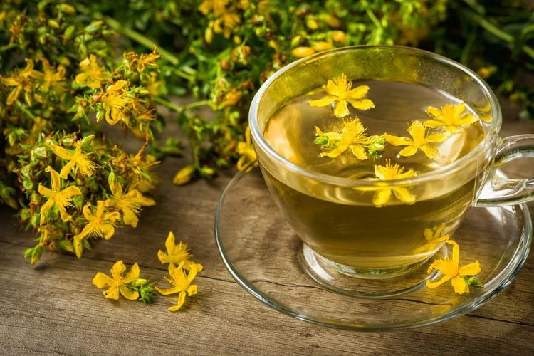 Một số loại trà thảo mộc có thể ảnh hưởng đến tác dụng của thuốc.jpg