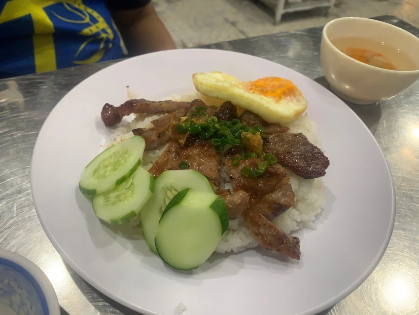Ăn cơm vào buổi tối tăng cân hay chỉ là một huyền thoại về thực phẩm?.jpg