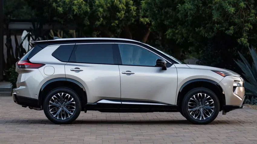 Thương hiệu Nissan hoãn tăng giá xe ô tô nhập khẩu tại Mỹ đến tháng 6.jpg