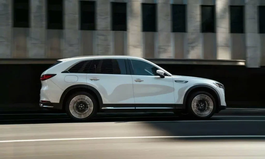 Doanh số bán hãng xe Mazda tại Mỹ tăng vọt do lo ngại giá xe ‘leo thang’.jpg