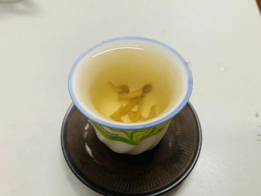 5 Thức uống buổi sáng giúp đốt cháy mỡ thừa hiệu quả khi bụng đói.jpg