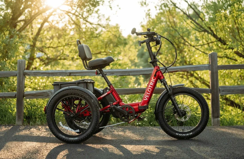 Velotric ra mắt xe ba bánh điện gấp gọn Triker, nhắm đến người cao tuổi.jpg